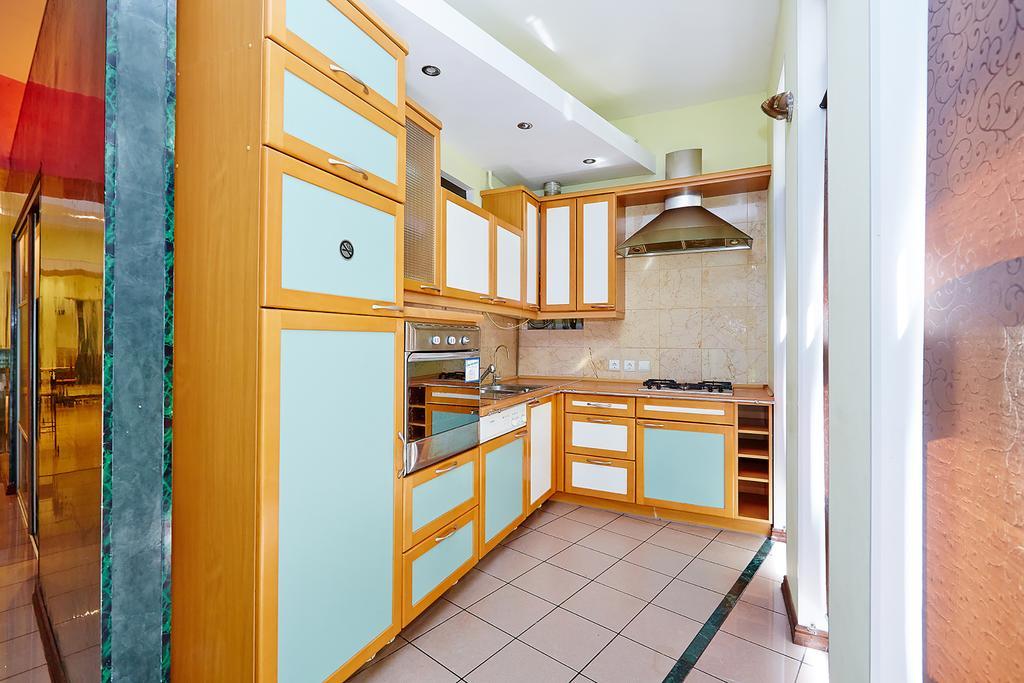 Apartment Deribasovskaya With Jacuzzi Οδησσός Εξωτερικό φωτογραφία
